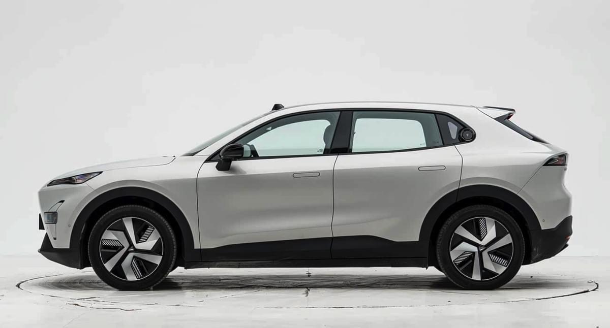 Deepal S05 Long range of 1234km Qualcomm 8155 chip 