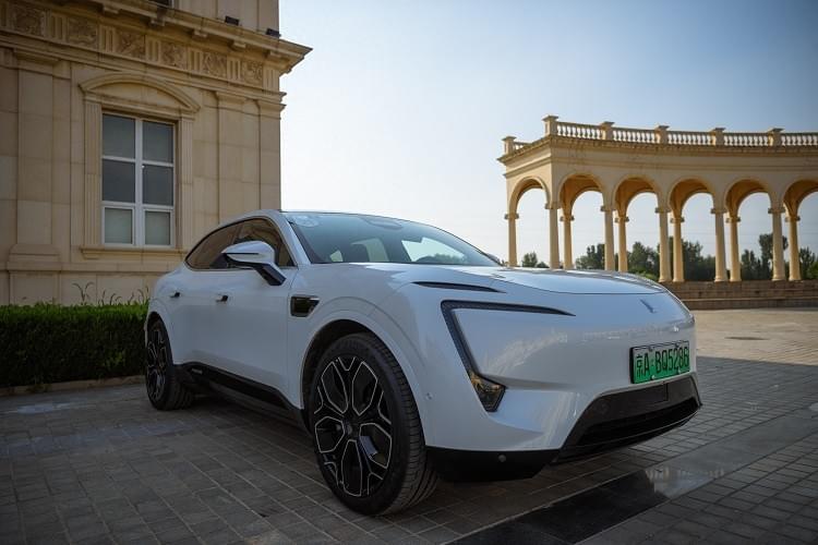 AVATR 11 2WD 4WD medium and large SUV intelligent pure electric car