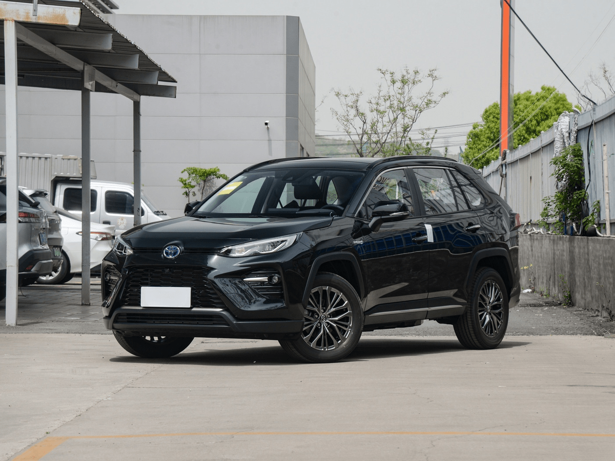 FAW Toyota 2023 Veranda 2.0L CVT Two wheel Drive Leading Edition