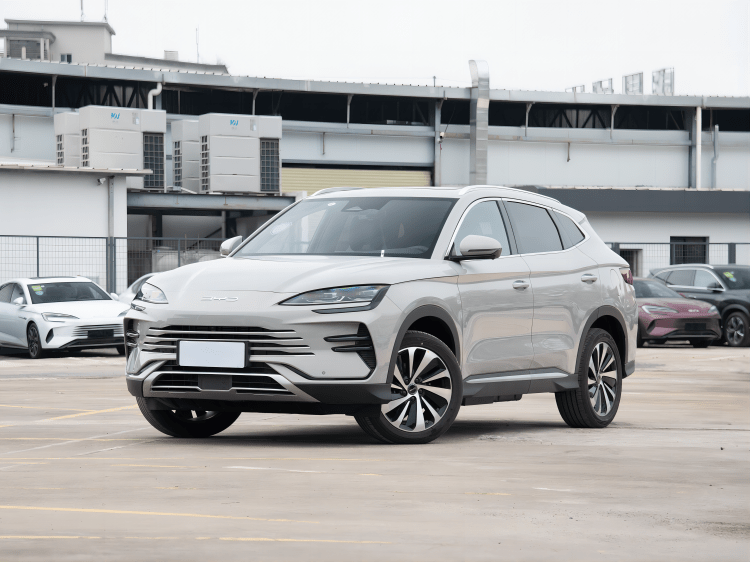 BYD 2024 Song PLUS DM-i plug-in hybrid car