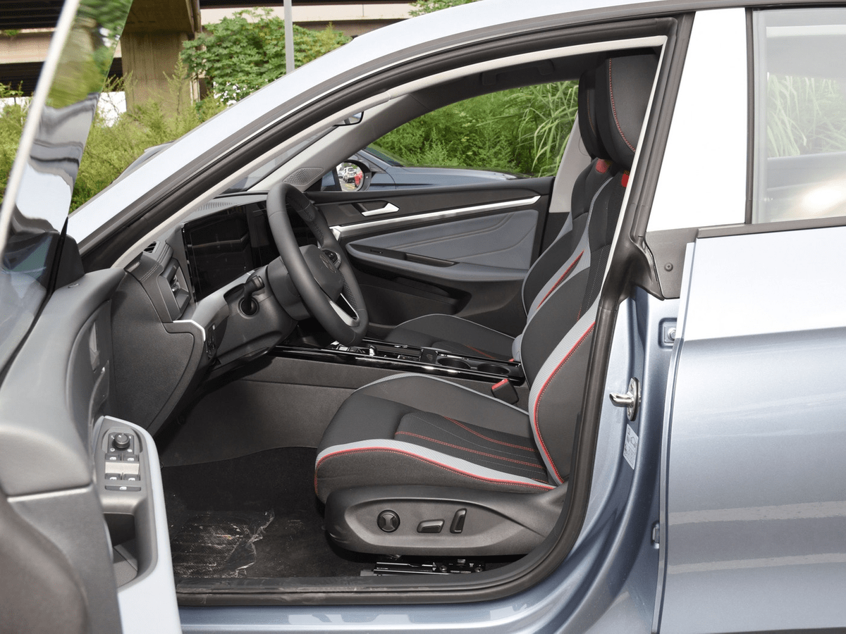 FAW Volkswagen 2024 Lingdu L 200TSI gasoline car