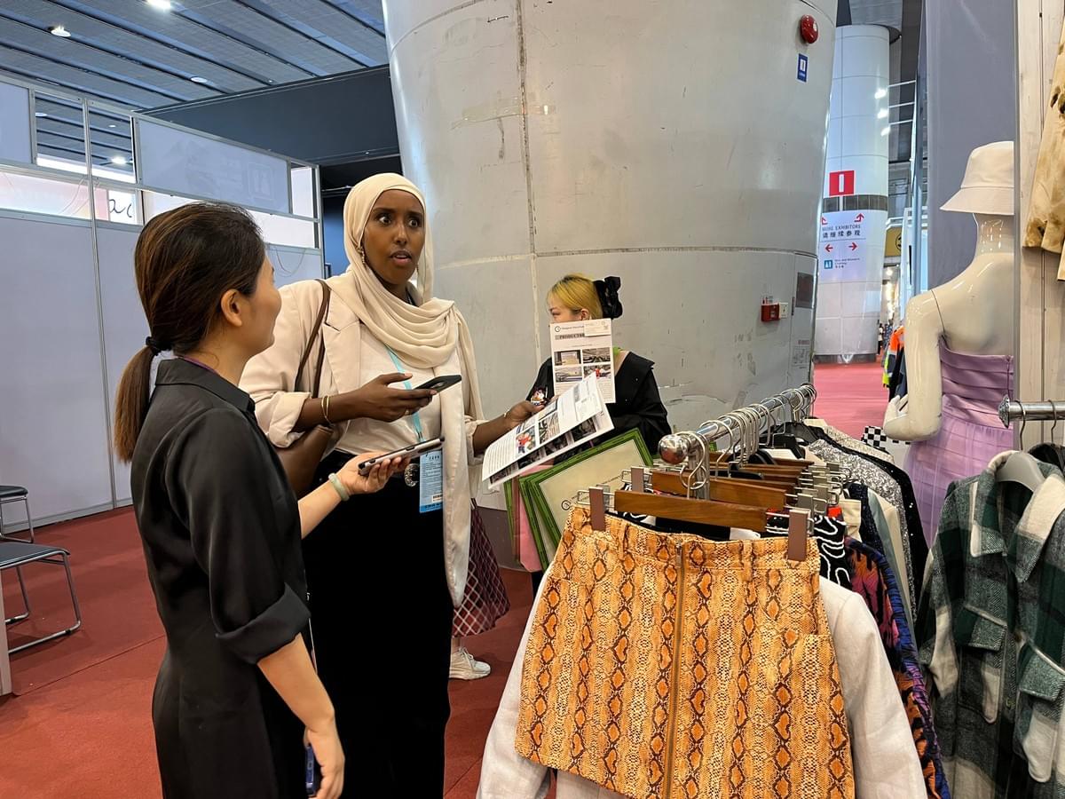 QIYE  and abay Partners at Canton Fair Exploring New Collection Ideas