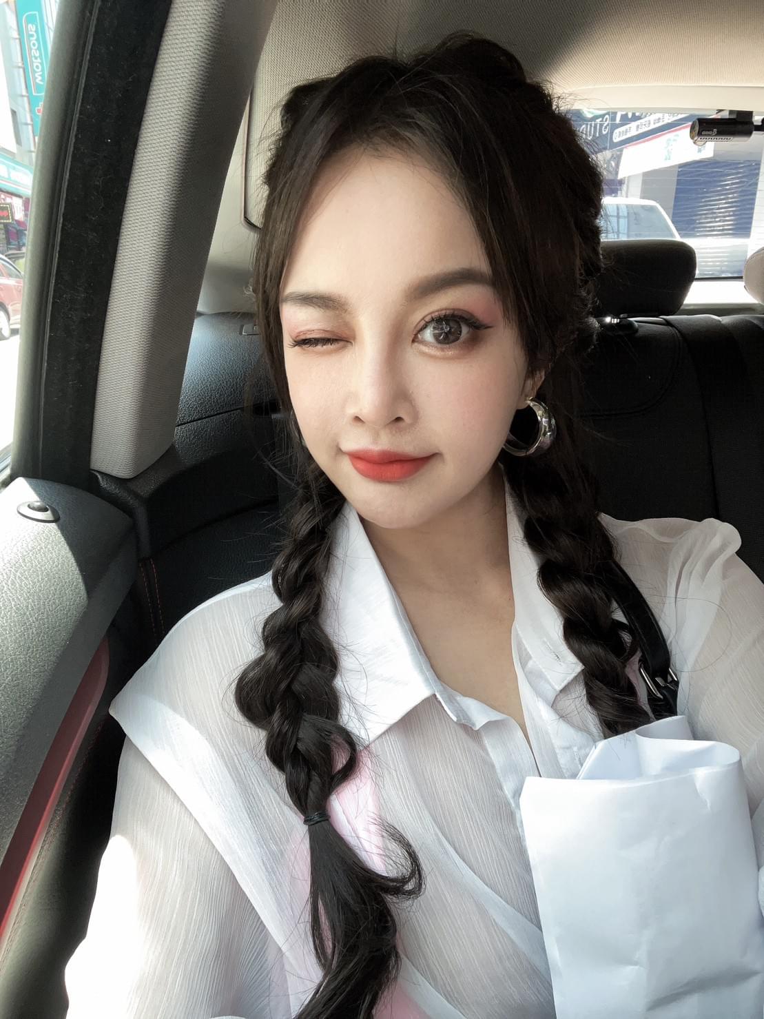 優娜 / Una 女優資料介紹