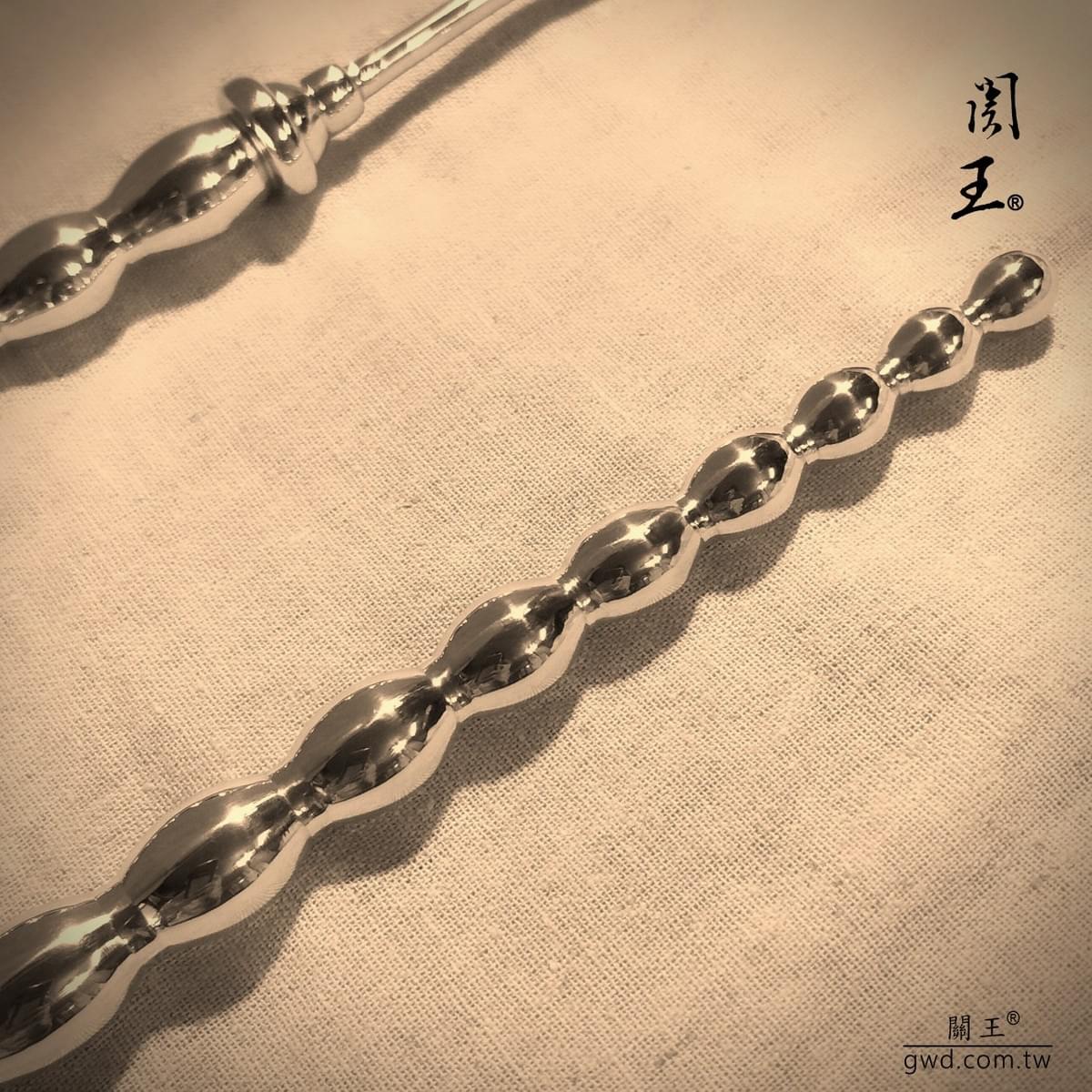 博物館銅器，張府王爺九節銅鞭，神明法器鞭，神像武器，武財神九節鞭，古兵器鞭，客製化法器，古代雙鞭，神桌訂做，王爺刀劍鞭，五年千歲法器，五府千歲法器武器，神像開光，神明神器