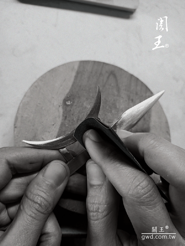 博物館銅器創作，千里眼將軍戟，神像古兵器戟,神像方天畫戟，銅戟，天上聖母法器，天上聖母護將武器，神明古代兵器，手工訂做神明七星劍，神像刀劍，神像雕刻社，神像法器訂做，順風耳將軍斧訂做，台灣傳統工藝，黃銅古兵器，台南傳統工藝，台灣傳統匠師，神明武器法器訂做，銅器雕刻，敬天禮器訂做，銅器典藏