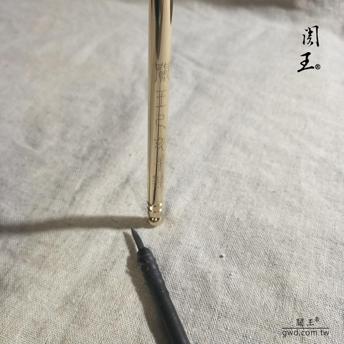 典藏款關王刀，博物館銅器，關聖帝君聖誔,神明生日禮物,神像兵器,古兵器訂做,關公關刀,青龍偃月刀,伽藍菩薩供品,神明法器，神明武器，關刀，關帝爺關刀, 金銅銀關刀訂做，神像關刀，一尺三神像關刀，一尺六神像關刀，2尺2神像關刀，二尺關王刀，神明聖誔生日禮物