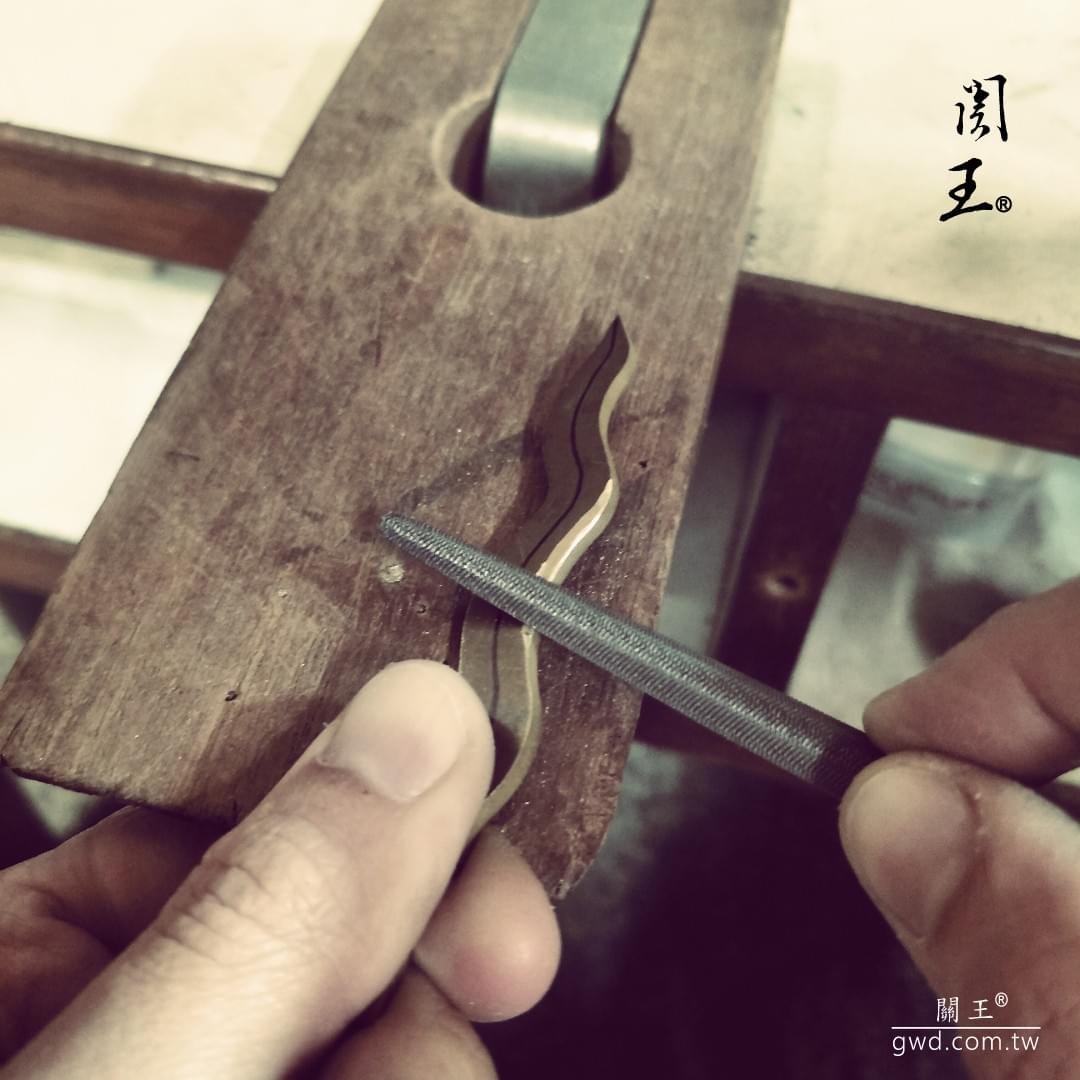 中壇元帥太子爺,火尖槍乾坤圈,台灣手工火尖槍，三太子槍圈,三太子聖誔千秋，神明生日供品，三太子槍圈訂做，神明古兵器,敬天禮器,神明武器,神明兵器,博物館銅器典藏,金銀銅太子槍圈環,台南新營太子宮