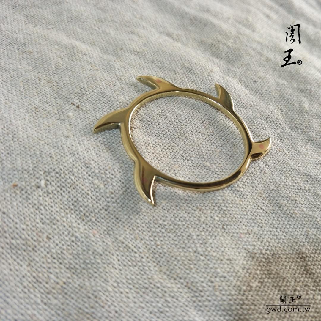 中壇元帥太子爺,火尖槍乾坤圈,台灣手工火尖槍，三太子槍圈,三太子聖誔千秋，神明生日供品，三太子槍圈訂做，神明古兵器,敬天禮器,神明武器,神明兵器,博物館銅器典藏,金銀銅太子槍圈環,台南新營太子宮