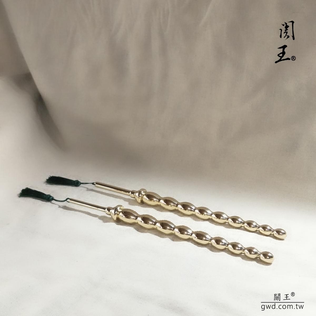 博物館銅器，張府王爺九節銅鞭，神明法器鞭，神像武器，武財神九節鞭，古兵器鞭，客製化法器，古代雙鞭，神桌訂做，王爺刀劍鞭，五年千歲法器，五府千歲法器武器，神像開光，神明神器