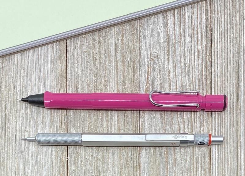 The Difference Between Graphite & Mechanical Pencils