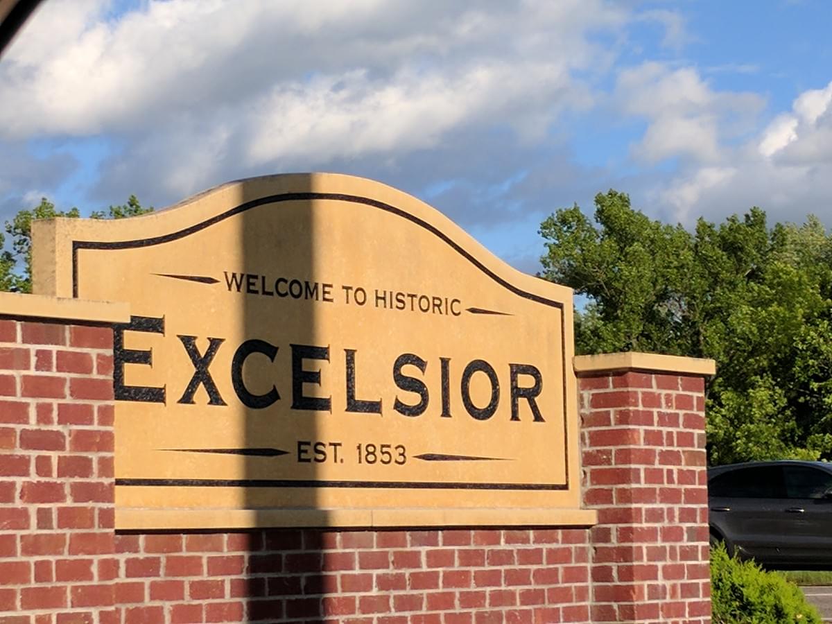 Assault Excelsior, Minnesota