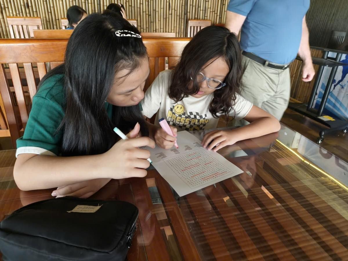 RAC English Center is an English Center in Hoai Duc, Hanoi, Vietnam. We teach English to learners of all ages!