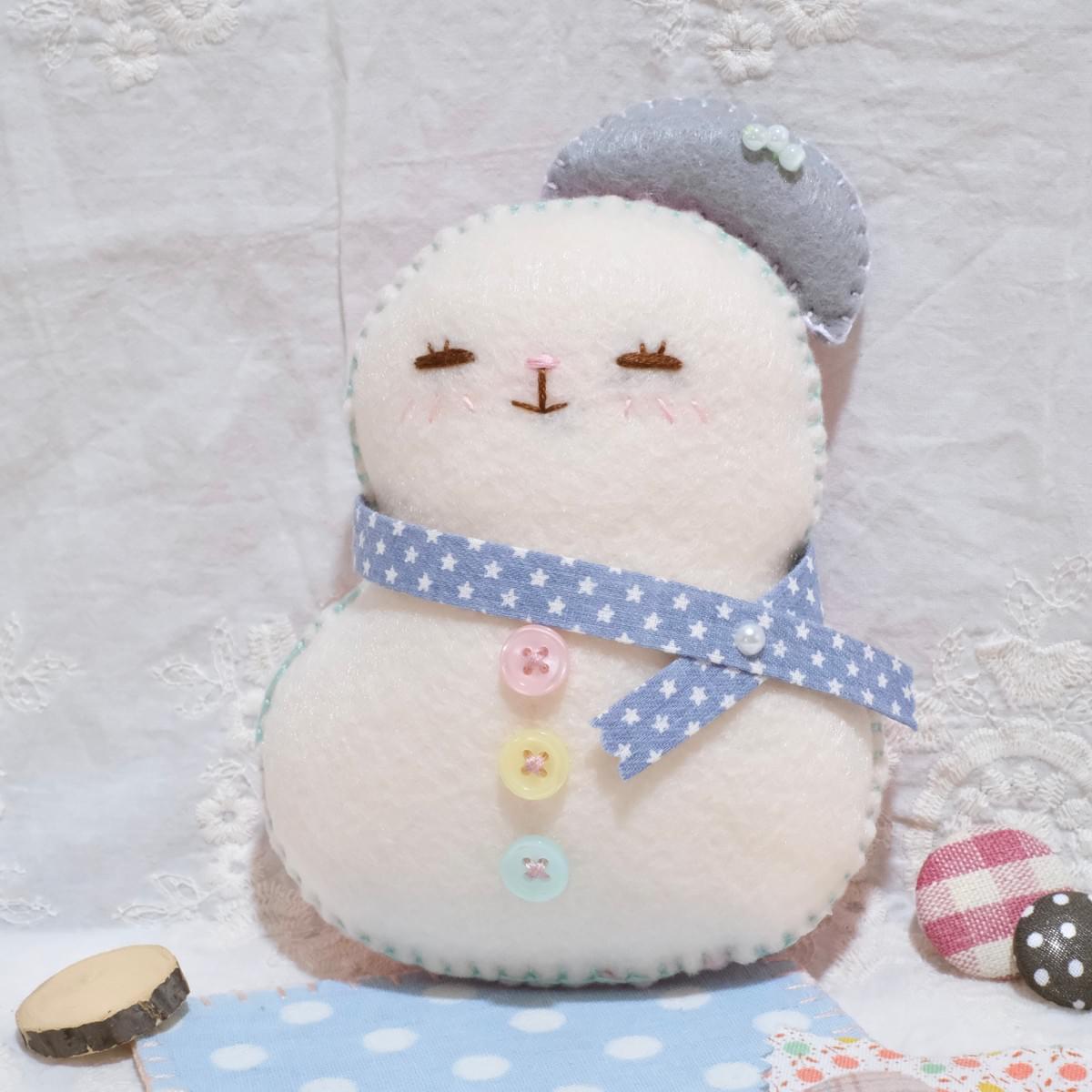 ★ 粉雪人娃娃