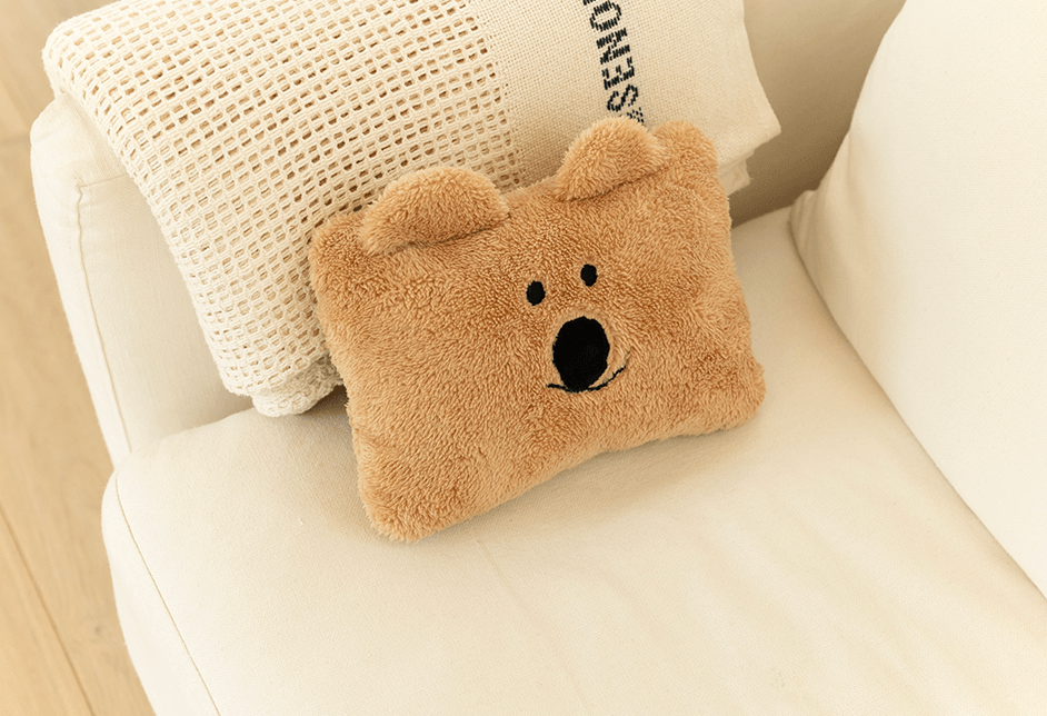 Fluffy QUO-CAR Head Cushion