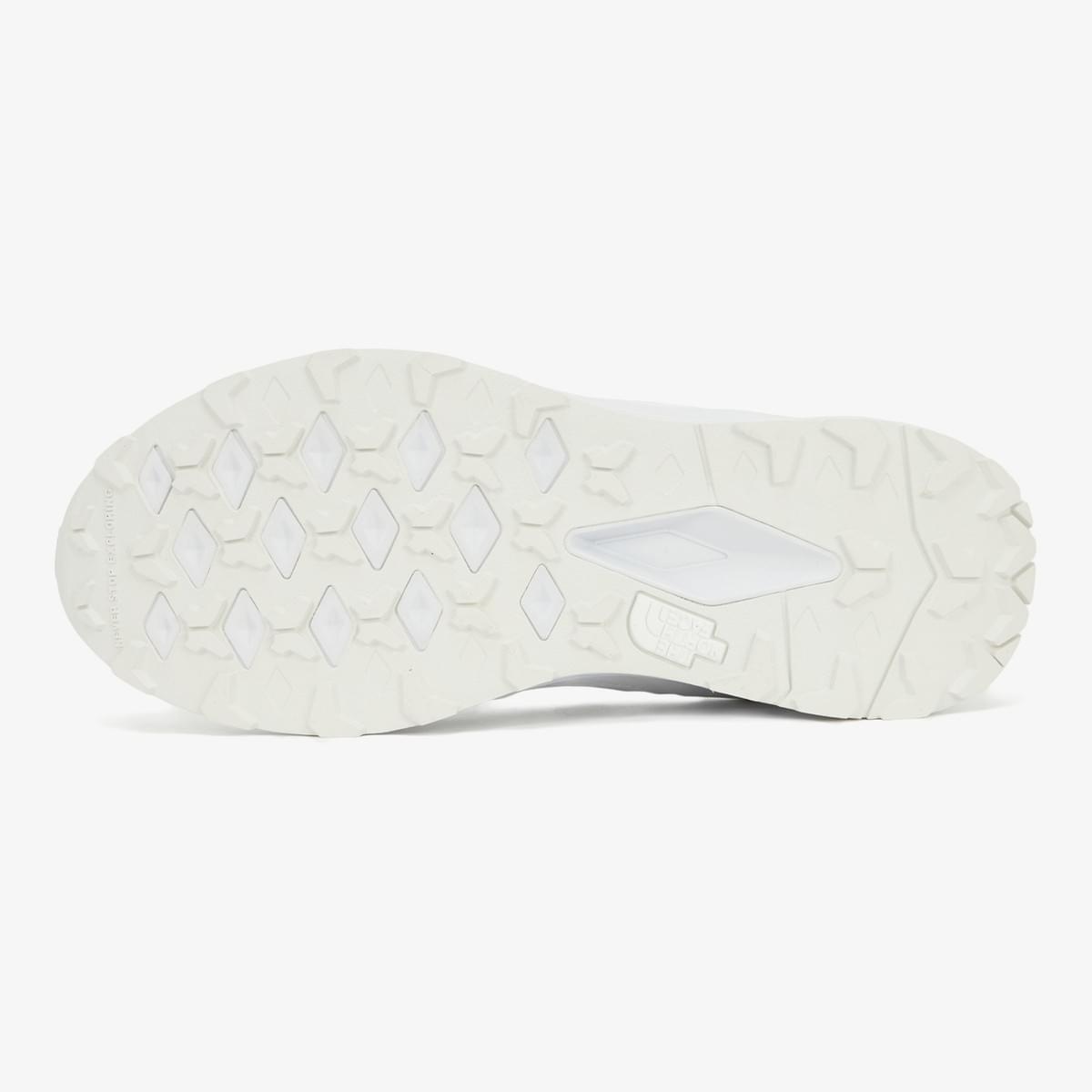 THE NORTH FACE SOLID RUNNER 白色
