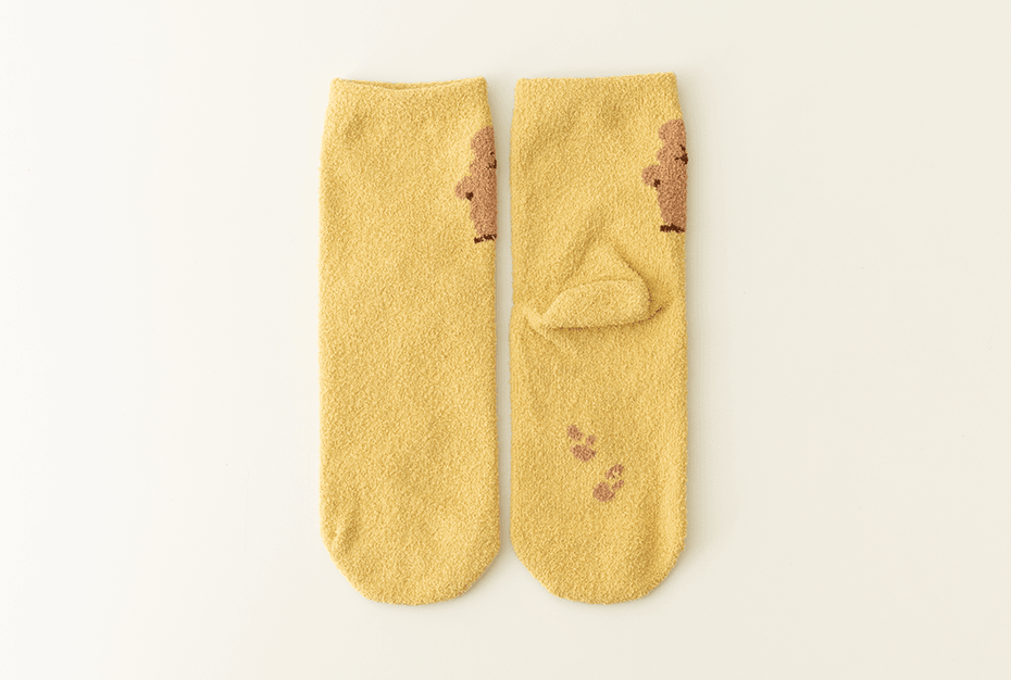 HAPPY QUOKKA FLUFFY SOCKS