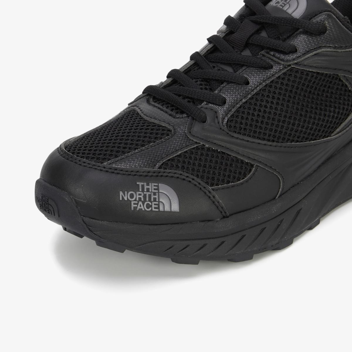 THE NORTH FACE SOLID RUNNER 黑色