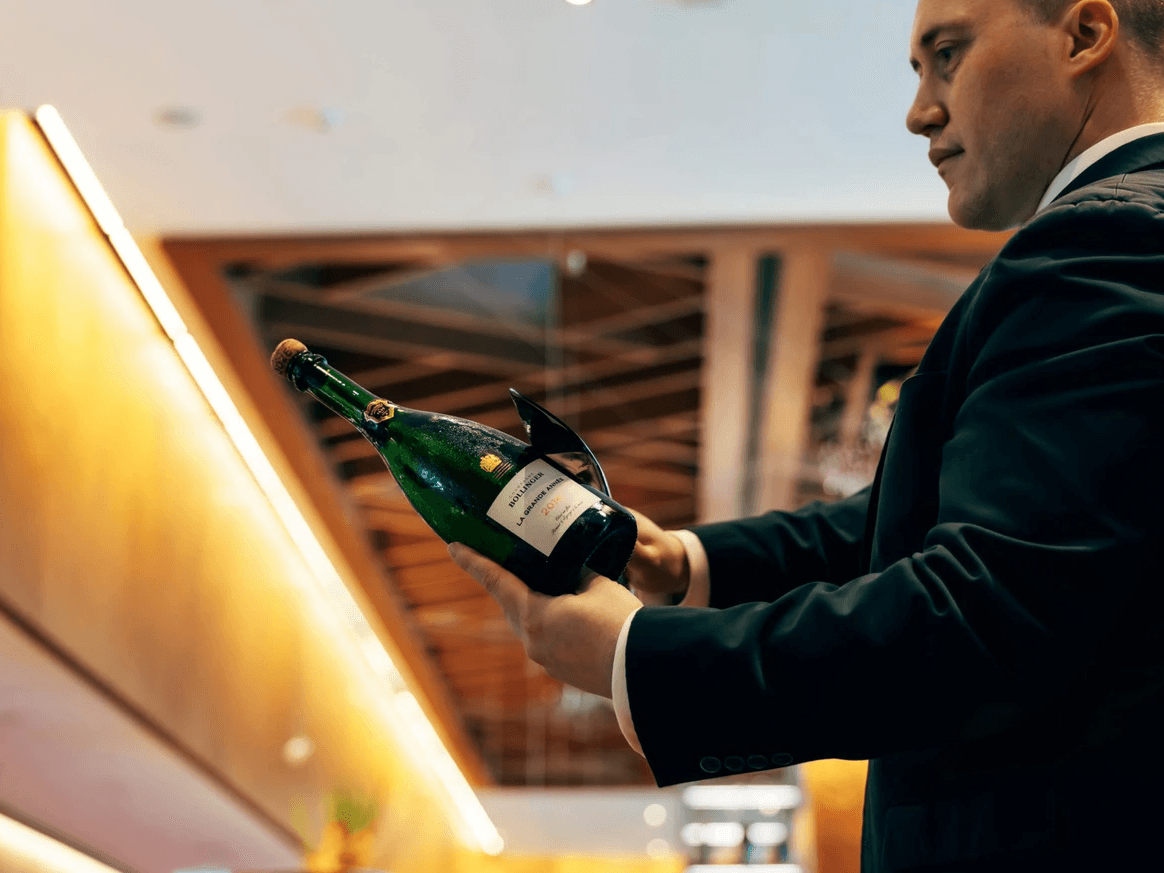 Champagne Sabrage Champagne Sabrage