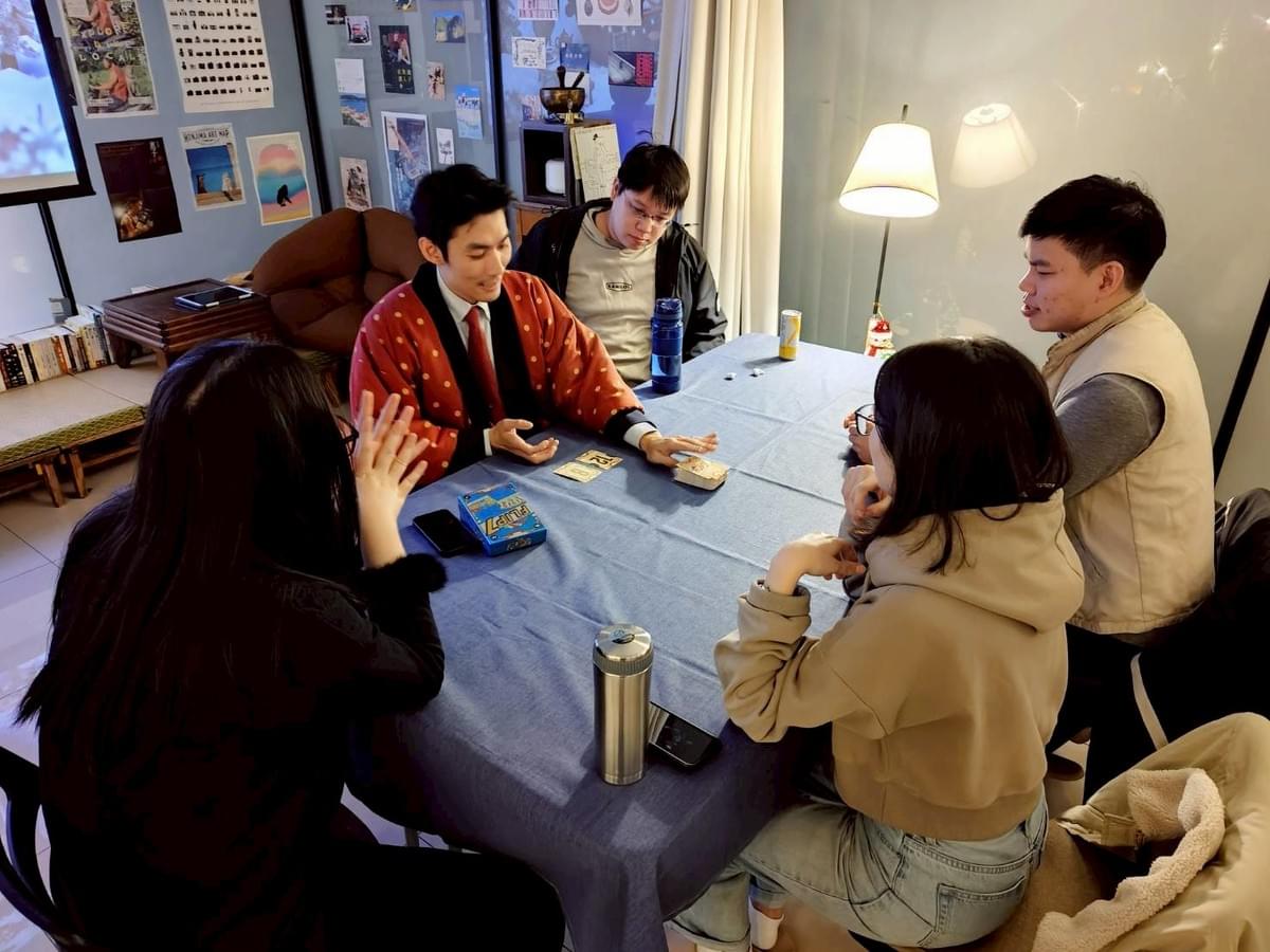 【活動回顧】2025 的最後一局：解憂桌遊堂，把一年慢慢收好｜解憂桌遊堂｜台北｜桌遊｜療寮生活館