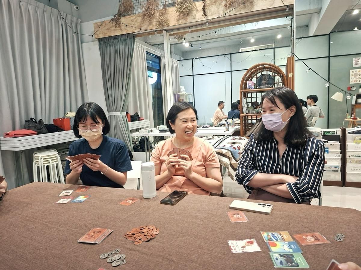 【活動花絮】週五晚上去玩桌遊的人，到底都在想什麼？解憂桌遊堂 暑假篇| 療寮生活館｜解憂桌遊堂｜台北｜桌遊｜療寮生活館