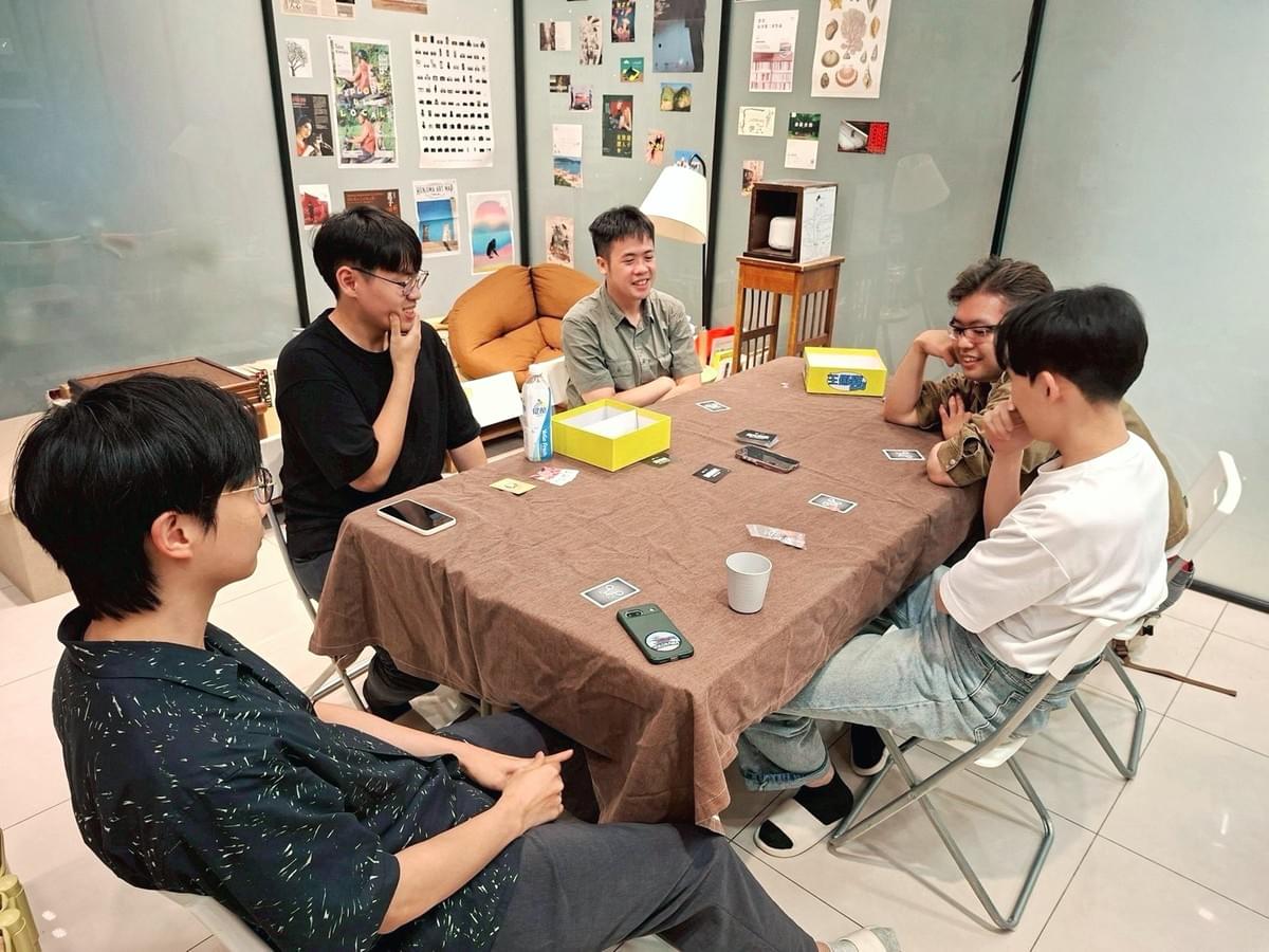 【活動花絮】週五晚上去玩桌遊的人，到底都在想什麼？解憂桌遊堂 暑假篇| 療寮生活館｜解憂桌遊堂｜台北｜桌遊｜療寮生活館