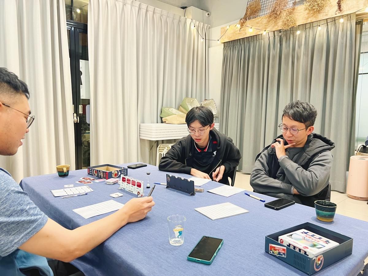 【活動回顧】11/28 解憂桌遊堂｜什麼是HR、HE？玩過才知道的遊戲密語｜解憂桌遊堂｜台北｜桌遊｜療寮生活館
