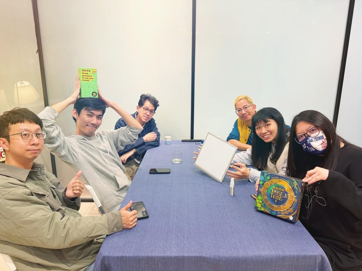 【活動花絮】2/27 解憂桌遊堂：開箱〈Take Time 掌握時刻〉與〈問非所答〉｜解憂桌遊堂｜台北｜桌遊｜療寮生活館