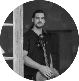 Μαθήματα τσέλου - Αλέξανδρος Χαραλάμπους