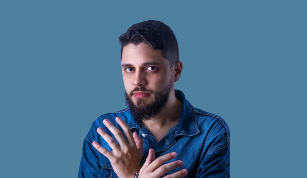 Humorista pernambucano Renato Bartolomeu reestreia seu talk show na TV Nova Nordeste