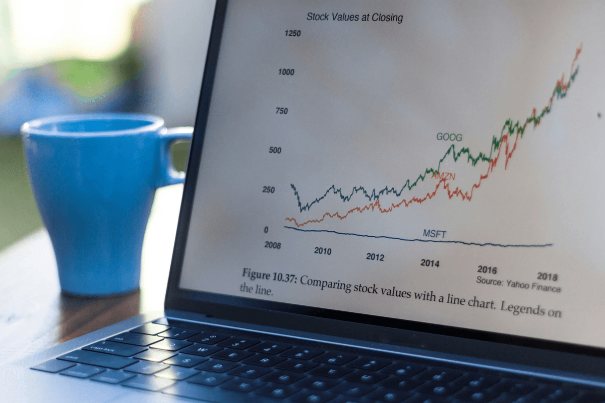 Maximiser les avantages des outils de suivi des concurrents