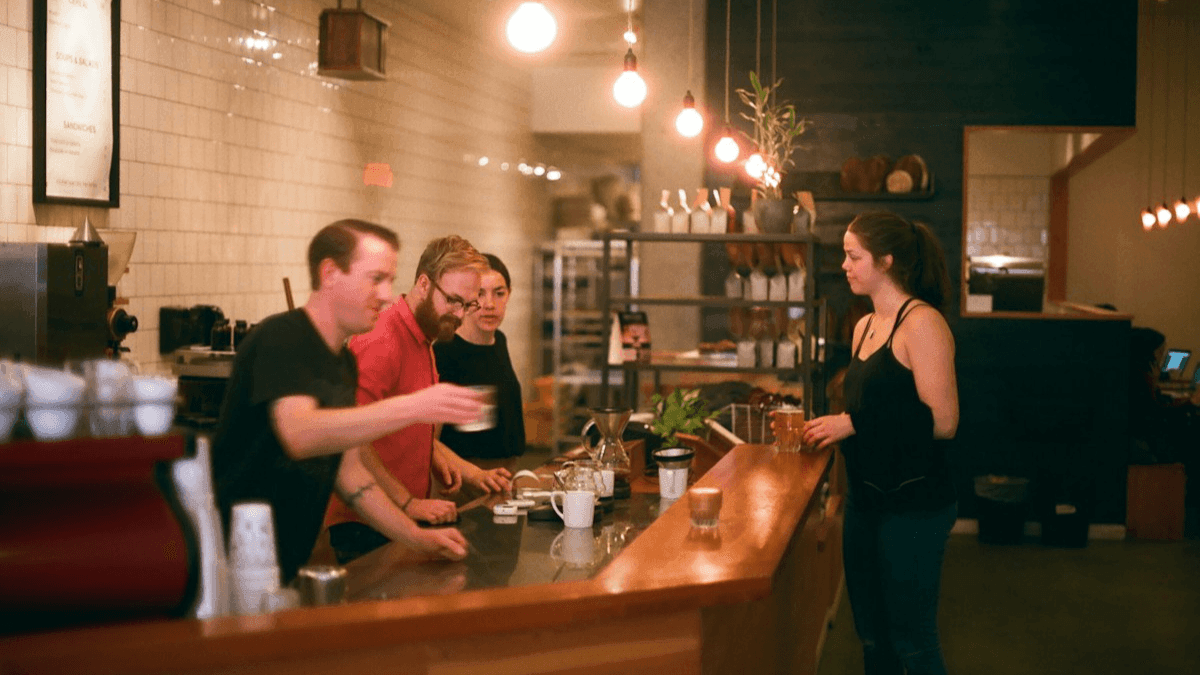 Tạo nên những khoảnh khắc đáng nhớ: Khám phá sâu về trải nghiệm khách hàng mang tính cách mạng