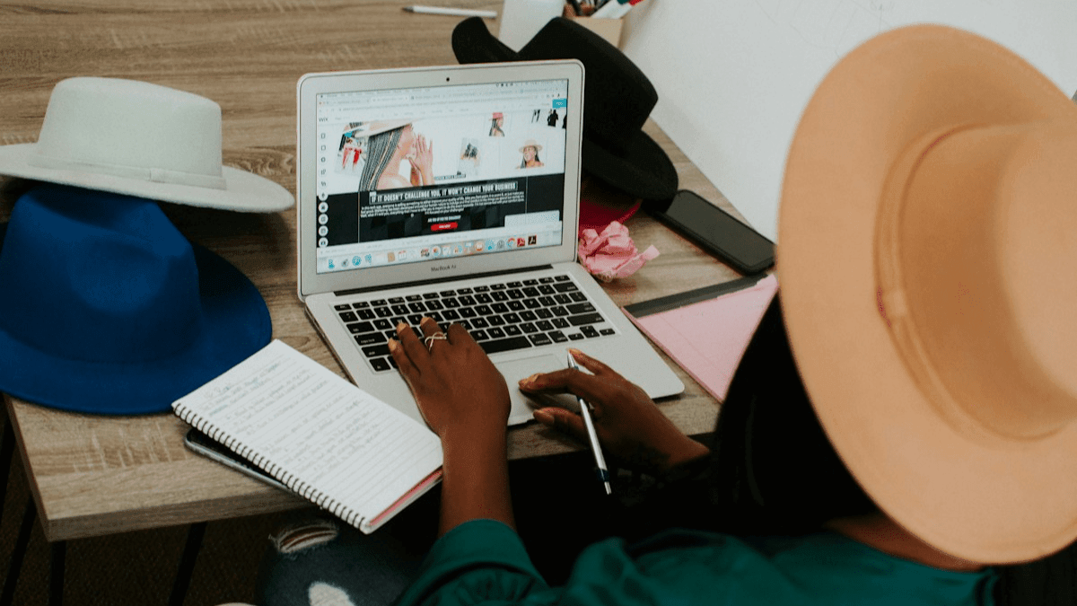 Från idéskapande till fakturering: Den ultimata listan över de bästa verktygen för freelancers