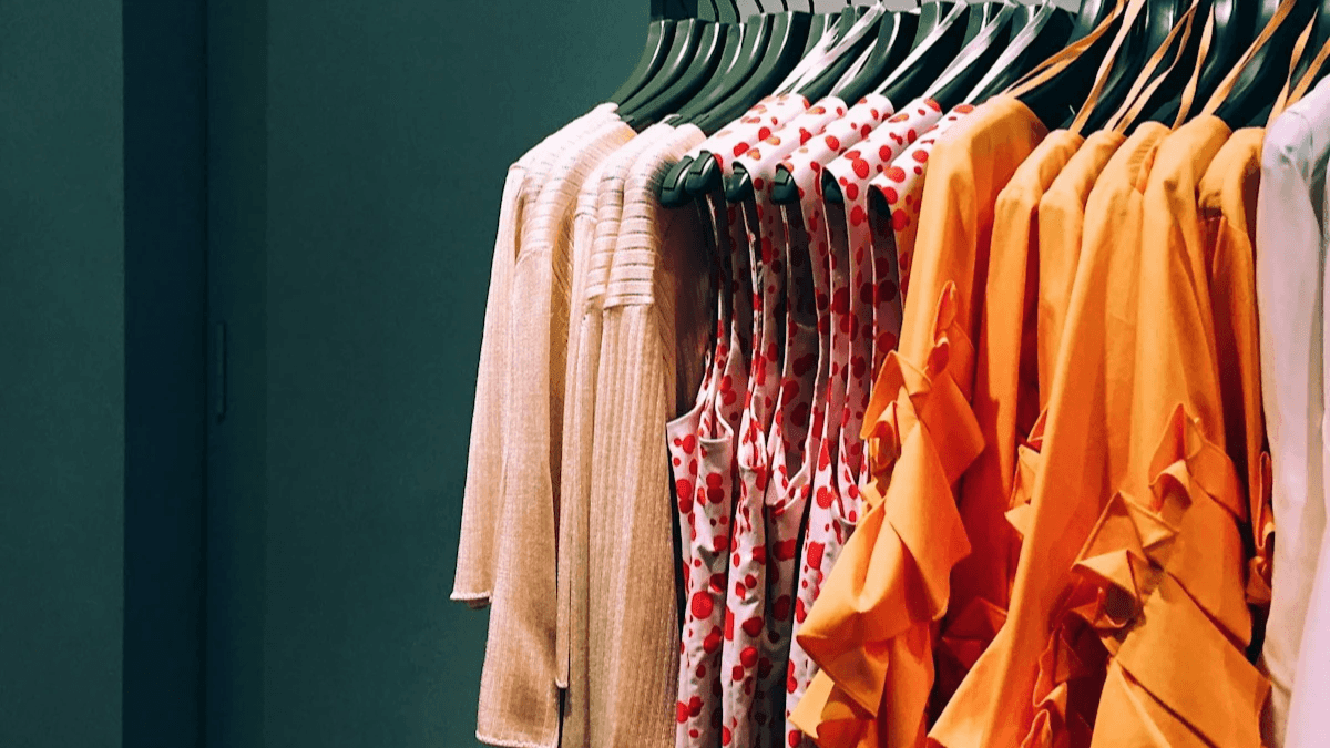 Bán quần áo thiết kế trực tuyến: Hướng dẫn tối ưu dành cho bạn