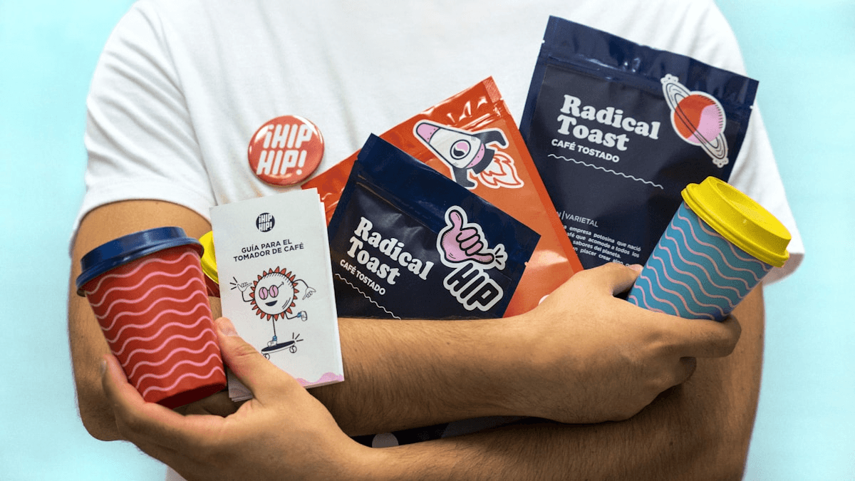 Xây dựng thương hiệu và marketing