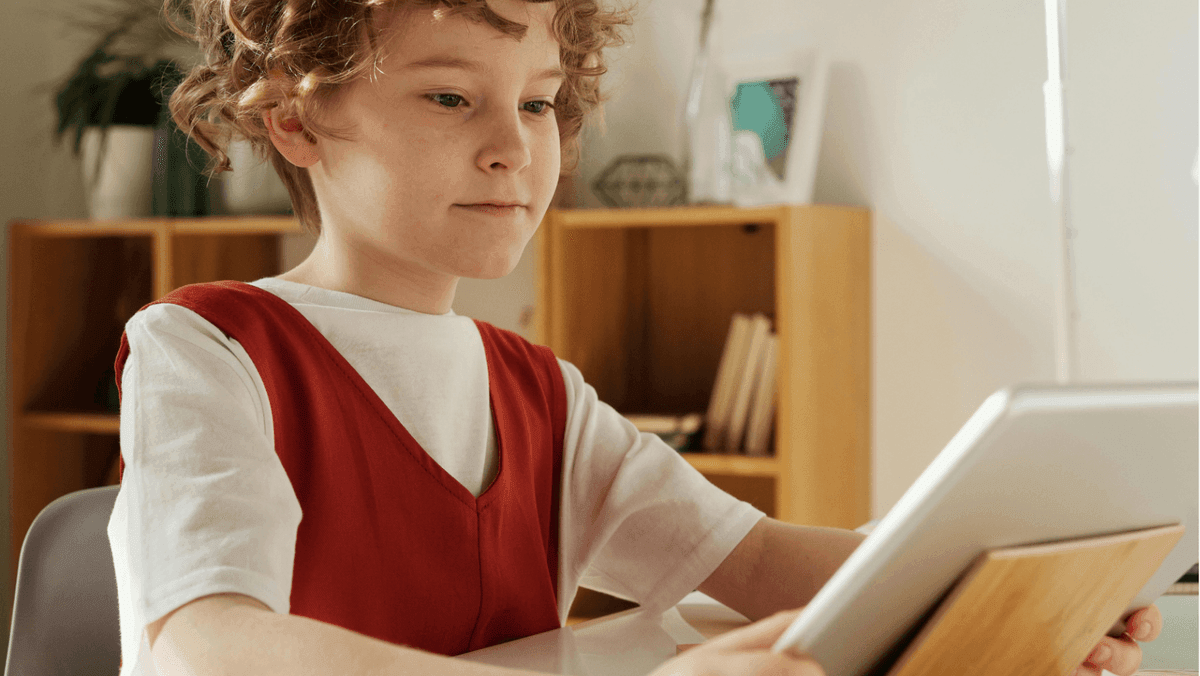 5 avantages puissants des traceurs d'éducation personnalisés pour enfants