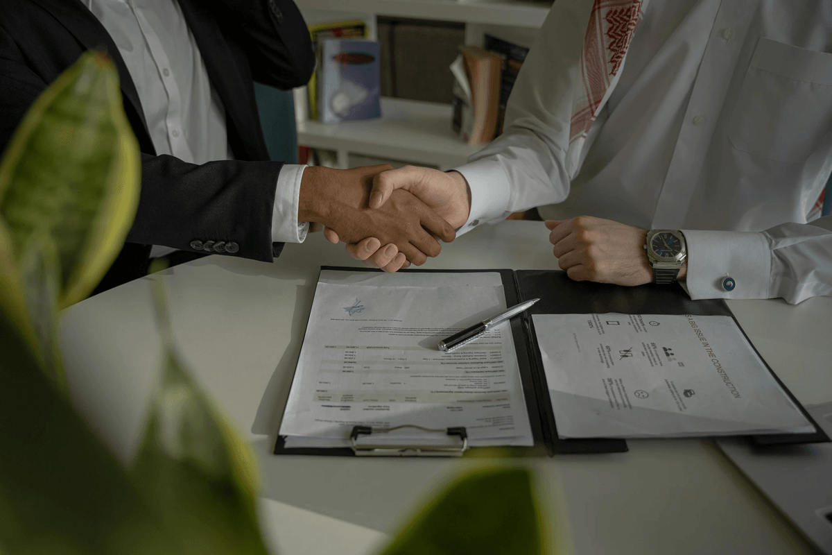 Comment négocier des contrats avec des influenceurs