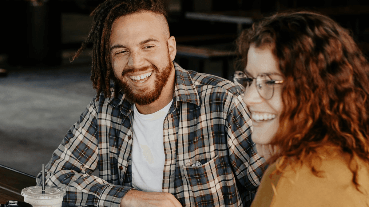 Le pouvoir des programmes de défense des clients : Exploitez les clients fidèles pour la croissance