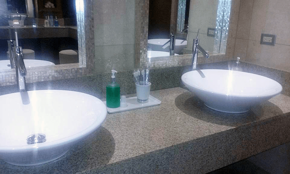 Dtour spa at motor city casino