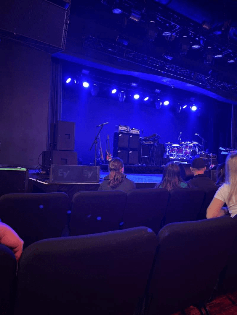 Soaring eagle casino outdoor seating chart