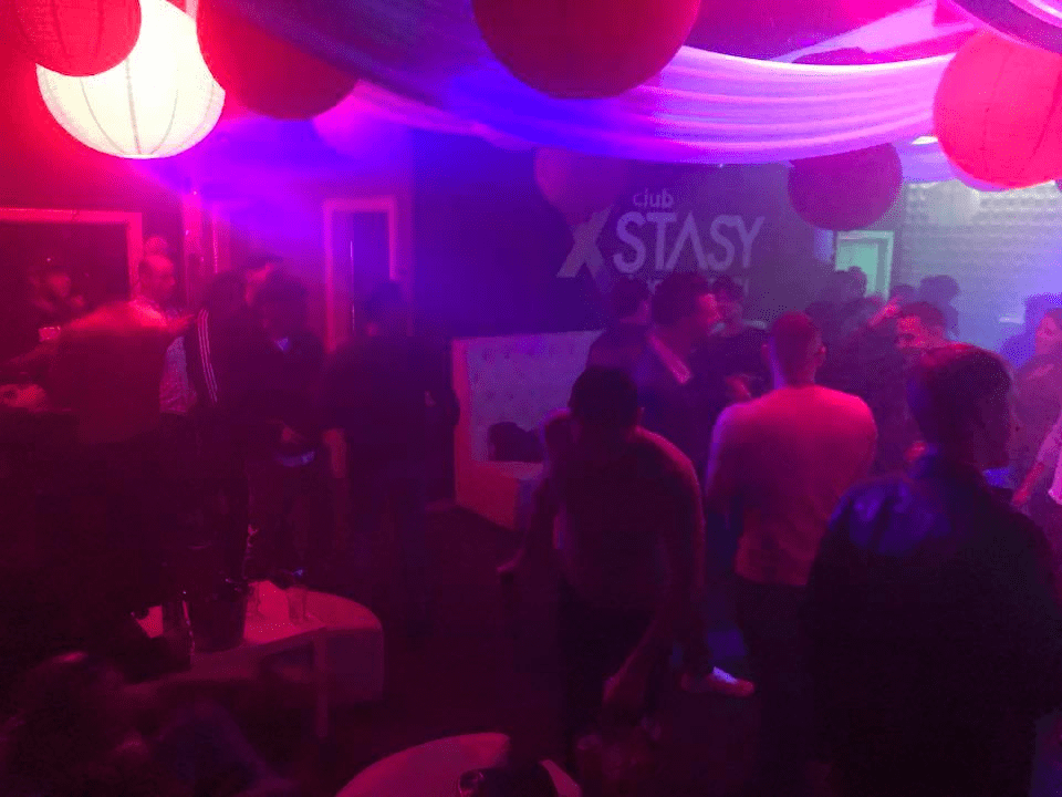 Phoenix gay bars near me