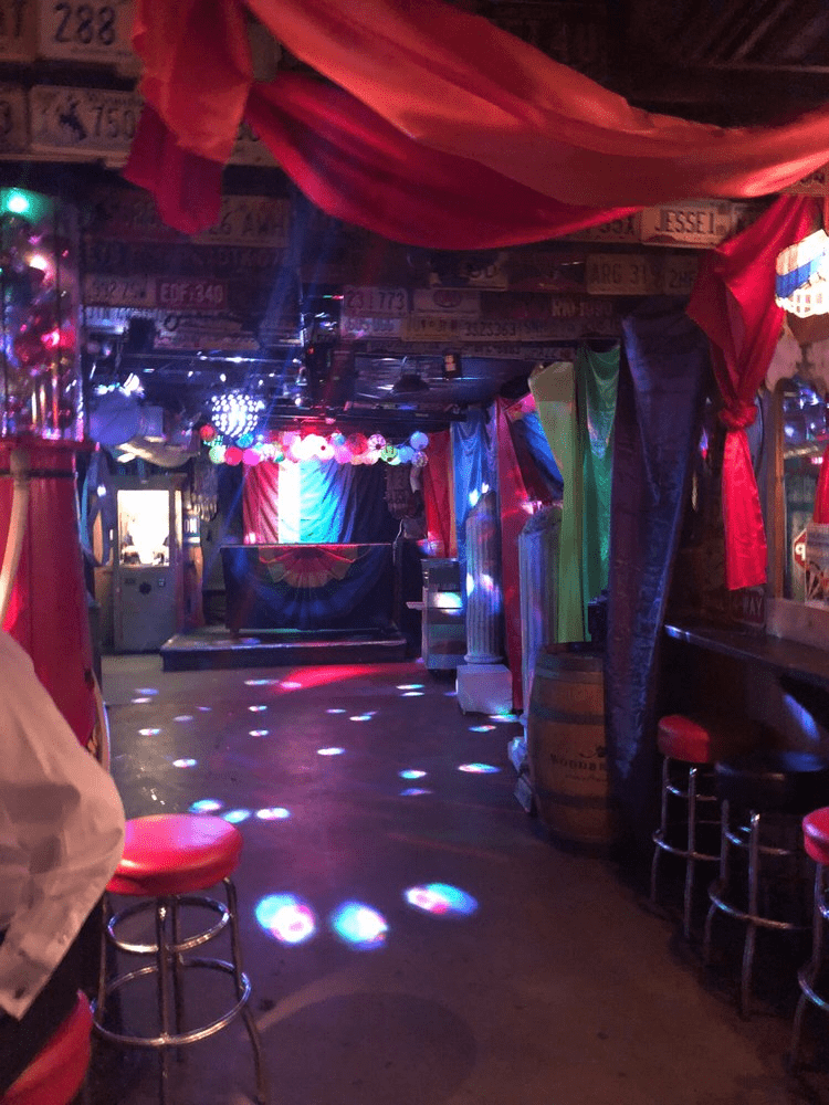 Gay bars near me right now