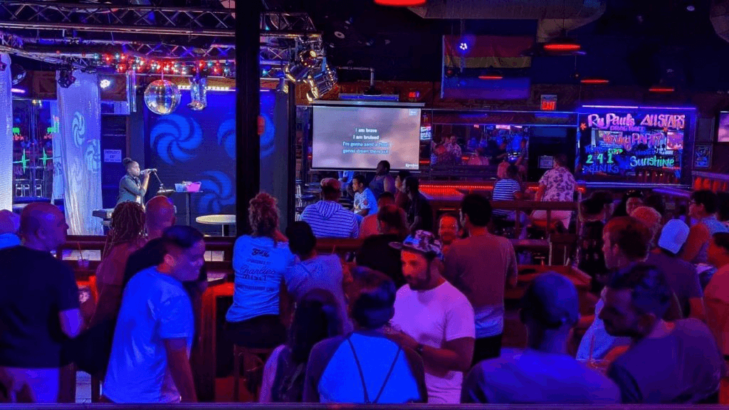 Lesbian gay bar vegas