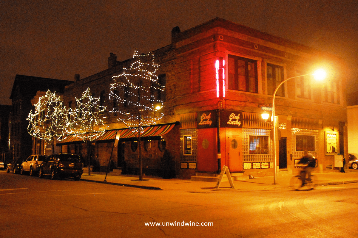Lucky horse chicago gay bar