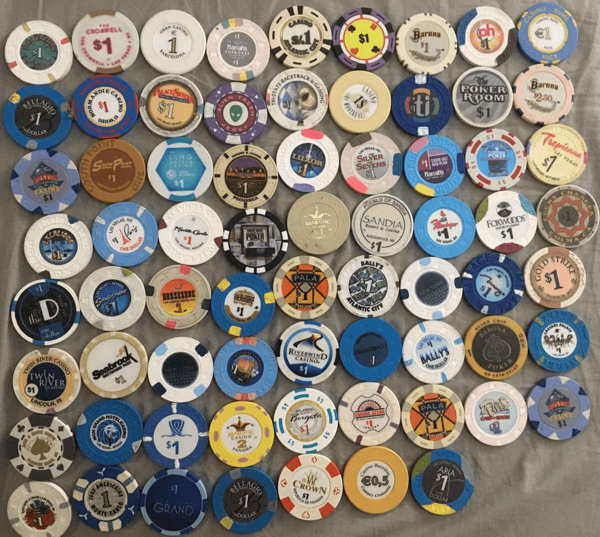 Custom poker chip sets with denominations