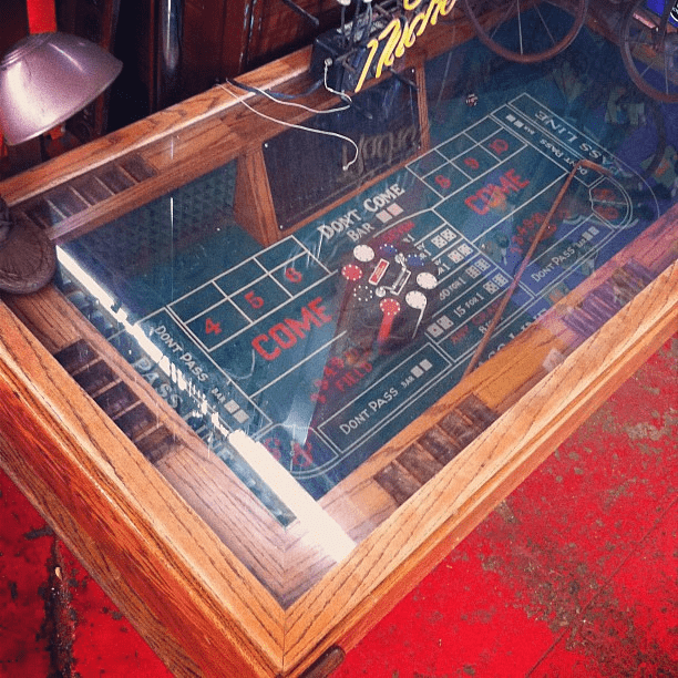 Minium side bet on 25.00 crap table