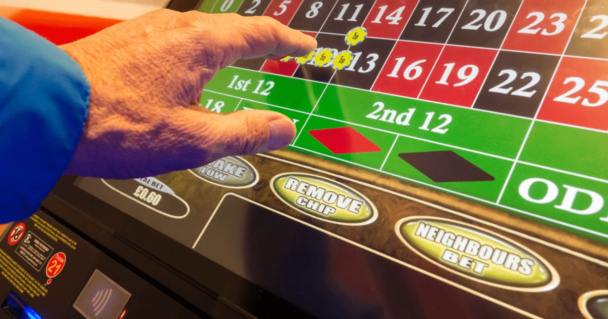 Reds blacks evens odds in roulette crossword