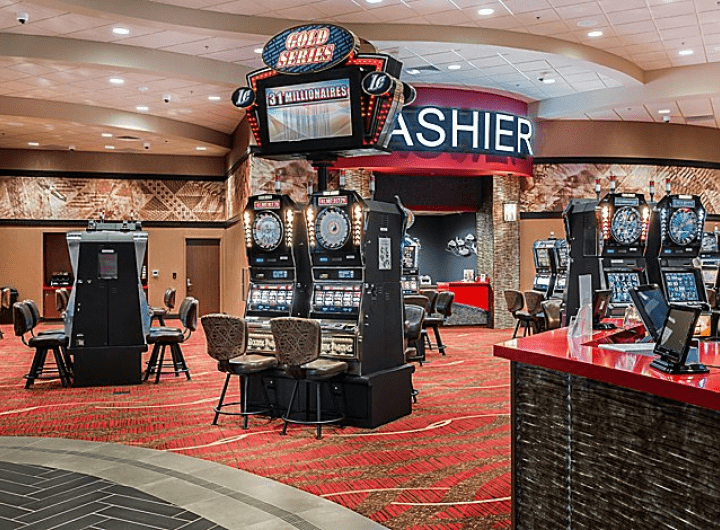 Is hollywood casino smoke free