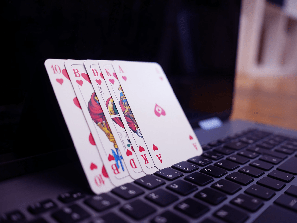 How to play online poker reddit