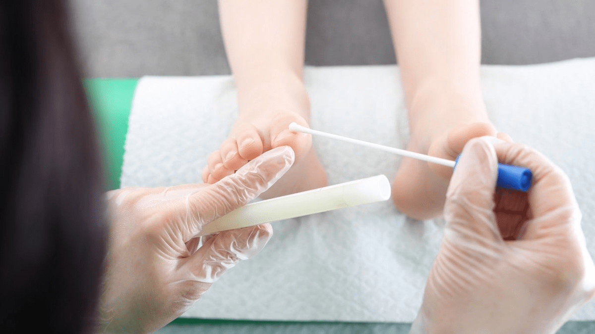 Can you get hpv from touching hands