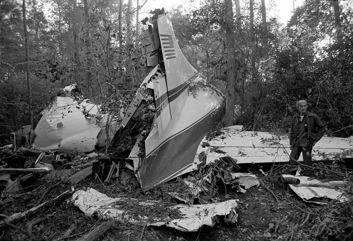 Body site lynyrd skynyrd plane crash